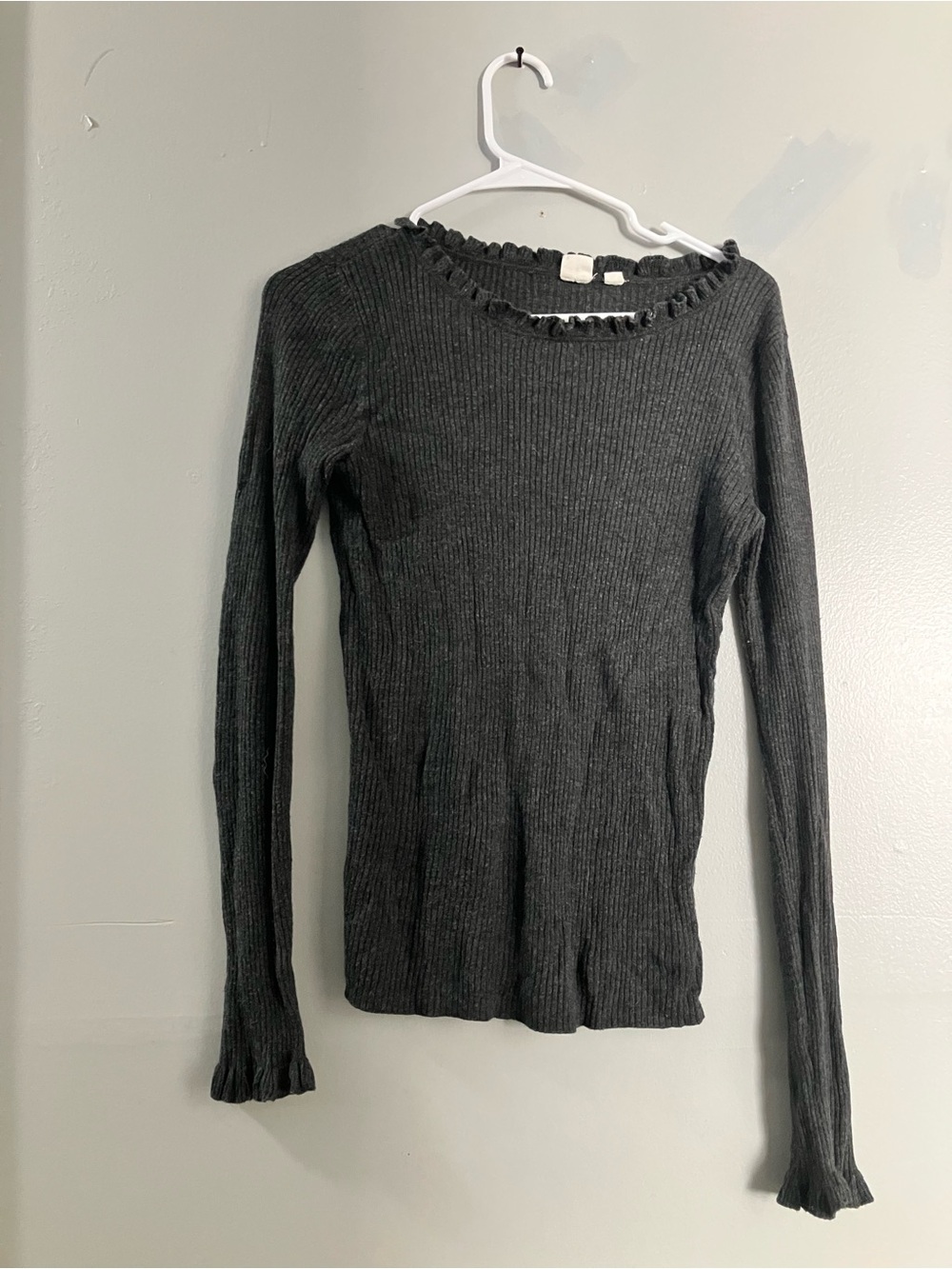GAP Charcoal Gray Ribbed Long-Sleeve Crewneck Top